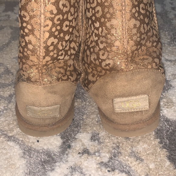 Brown sparkles, brown UGGs kids size 3 soft, fluffy used kids - Picture 4 of 4